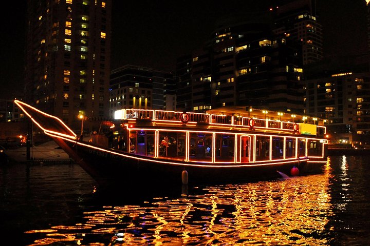 Dhow Cruise Dubai Marina With BBQ Dinner And Transfer